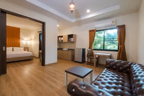One bedroom (Double Bed Only)