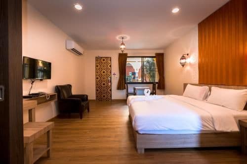 Deluxe Room (Double Bed or Twin Bed)