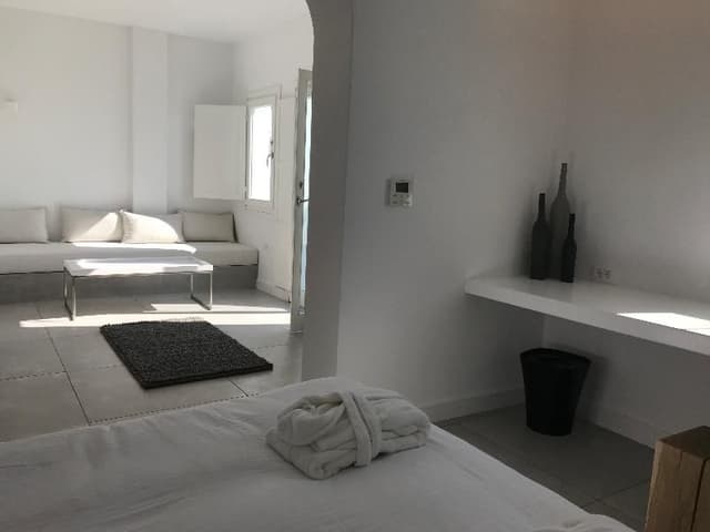 SUITE WITH BALCONY
