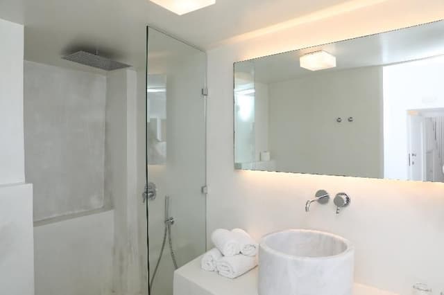 SUITE WITH BALCONY