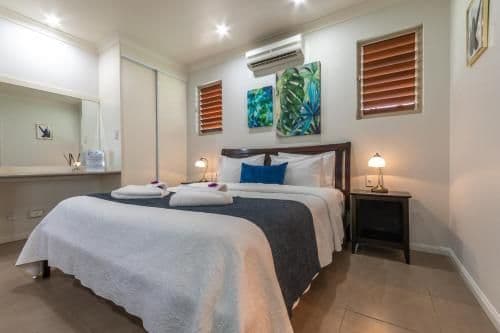 King or Twin Suite with Spa Bath