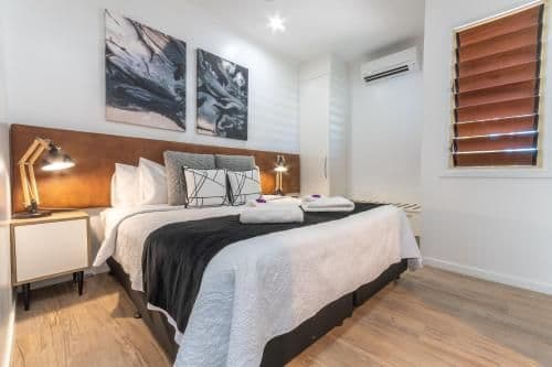 Three-Bedroom Apartment with Spa