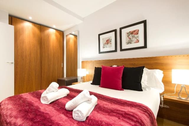APARTMENT THREE BEDROOMS