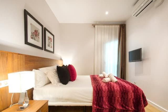 APARTMENT THREE BEDROOMS