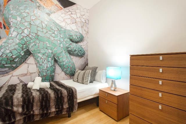 APARTMENT THREE BEDROOMS