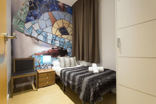 APARTMENT THREE BEDROOMS