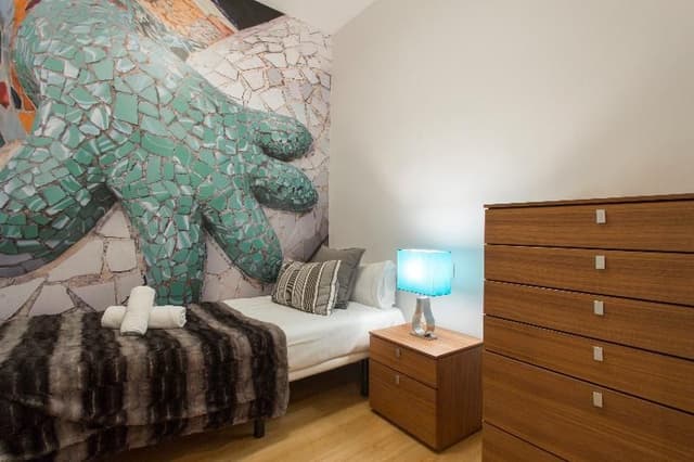 APARTMENT THREE BEDROOMS