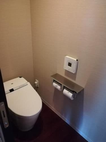 Double Room - Smoking - Premium Floor