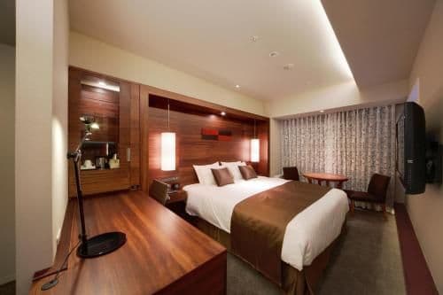 Double Room - Smoking - Premium Floor