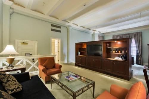 Casino Suite - Adults Only