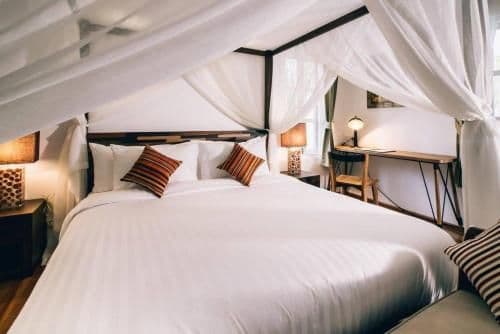 Queen Room with Pool View