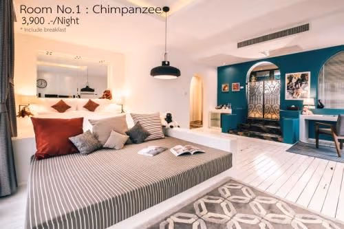Deluxe Room (2 Adults + 1 Child)