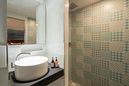 3 Connecting Room for 8 Adults