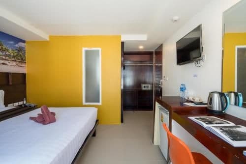 2 connecting double room
