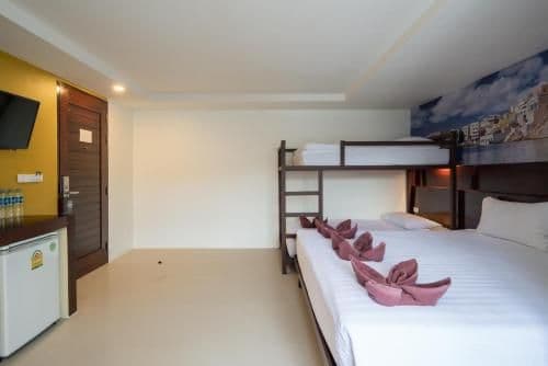 3 Connecting Room for 8 Adults