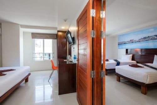 2 connecting double room