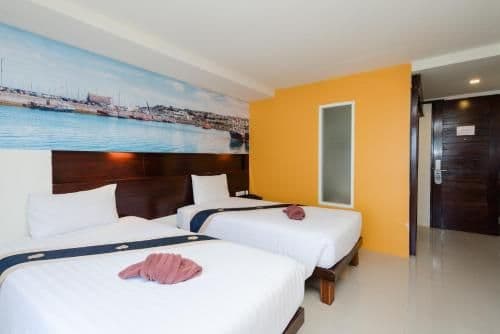 2 connecting double room