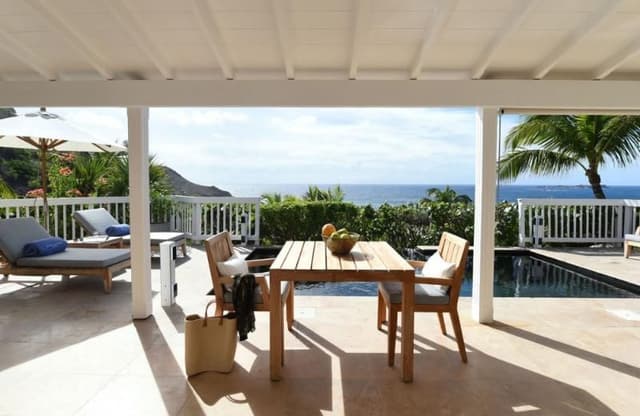 SUITE ONE BEDROOM