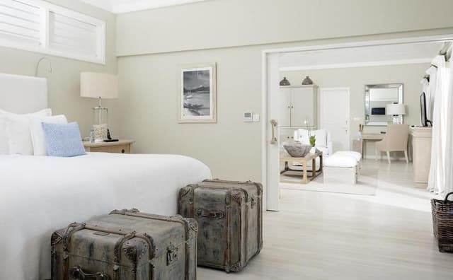 SUITE ONE BEDROOM