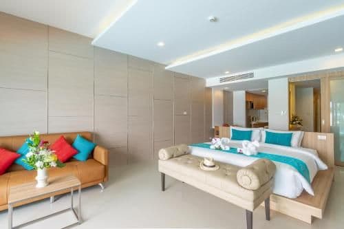 Premier Suite Pool Access