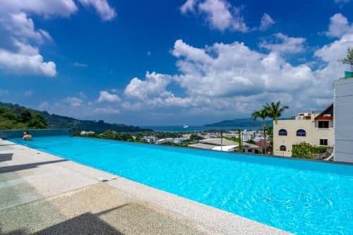 Premier Suite Pool Access