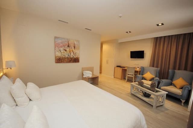 JUNIOR SUITE STANDARD