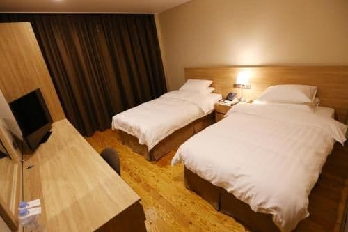 Twin Room with Mountain View