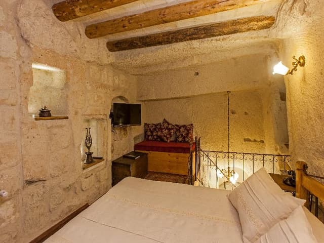 SUITE KING SIZE BED