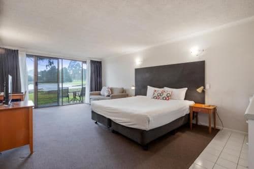 Standard Queen Room