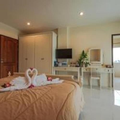 Two-Bedroom Suite