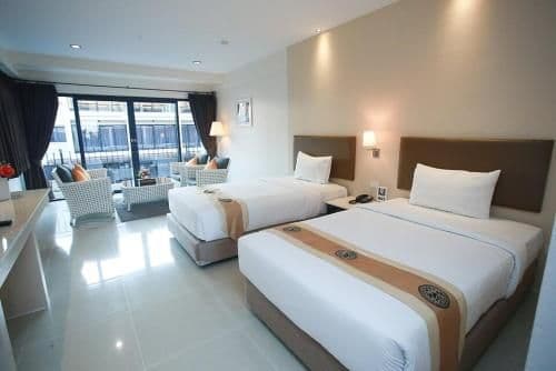 Deluxe Family Room