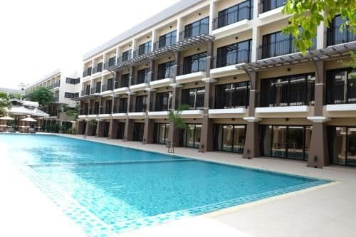 Deluxe Double or Twin Room with Pool Access