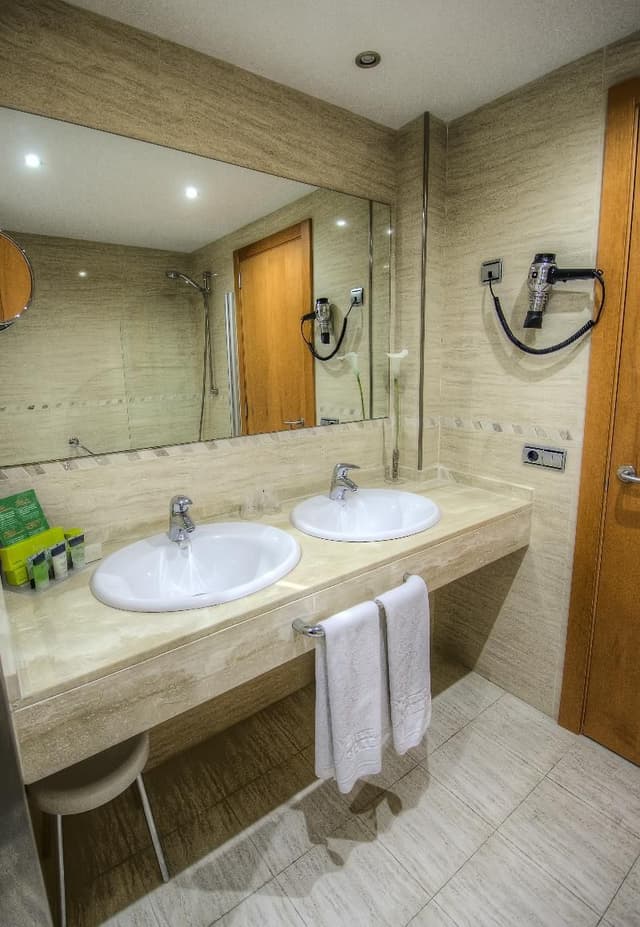 JUNIOR SUITE CLUB