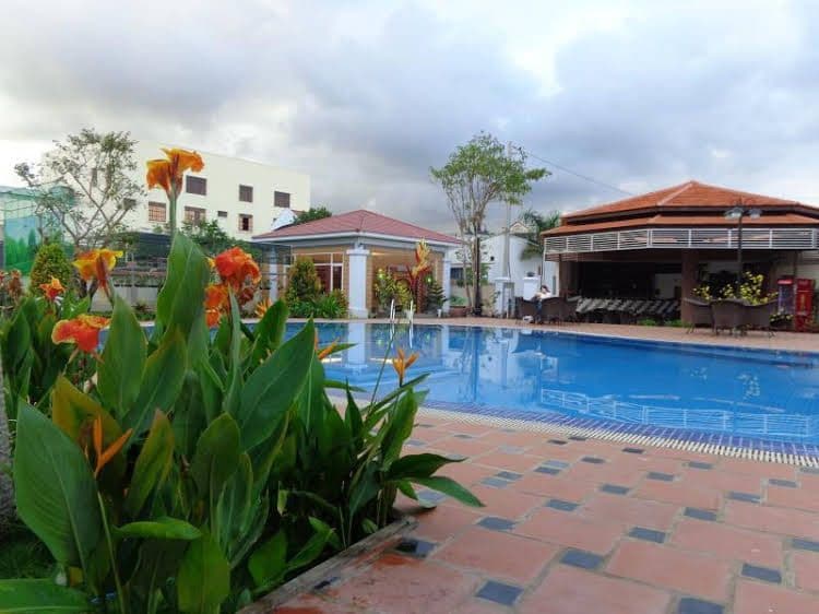 Bach Duong Resort