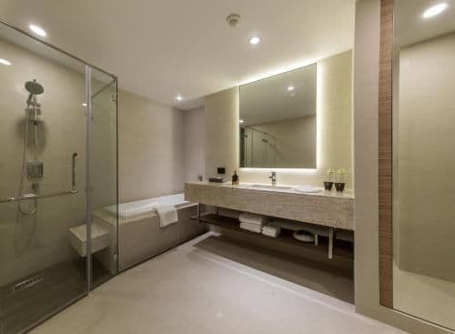 One Bedroom Deluxe Suite