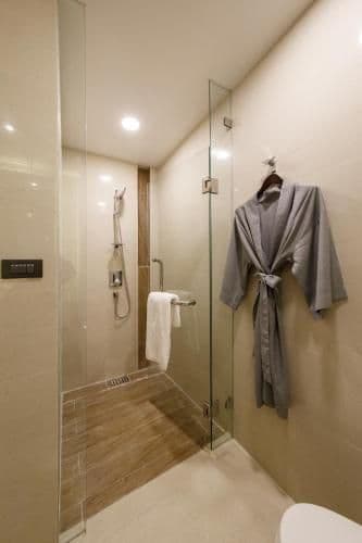 One Bedroom Deluxe Suite