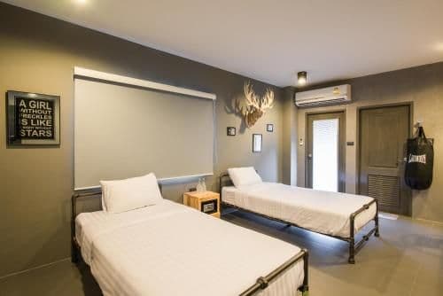 Standard Twin Room