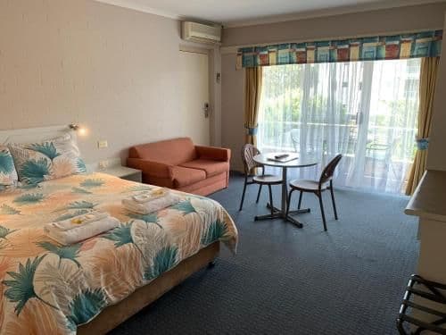 Queen Room - Upstairs