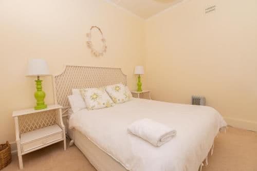 Three-Bedroom Cottage - Overseers