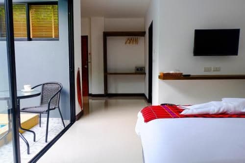 Deluxe Double Room with Pool Access