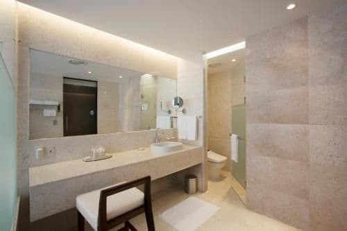 King Suite with Spa Bath