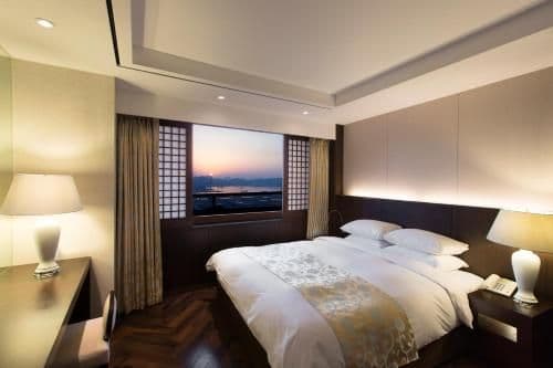 King Suite with Spa Bath
