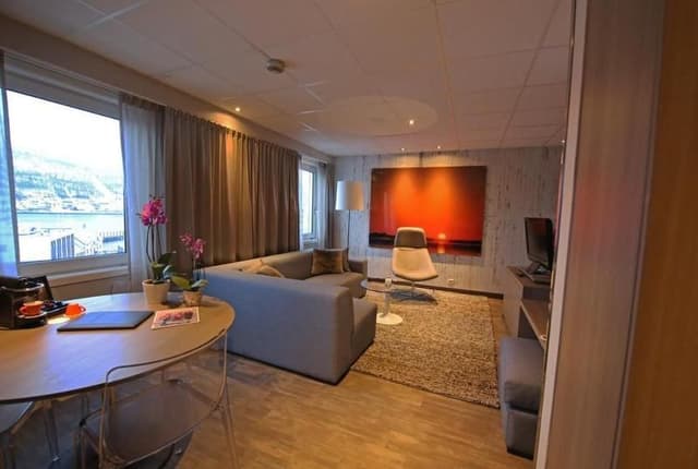JUNIOR SUITE STANDARD