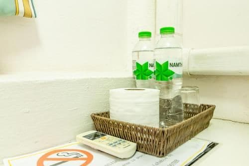 Standard Twin Room with Shared Bathroom