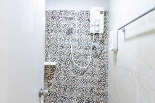 Standard Twin Room with Shared Bathroom