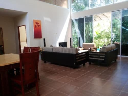 Villa with Garden View