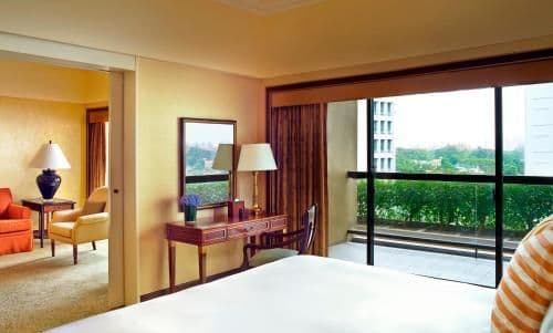 1 King Bed Regent Suite Balcony