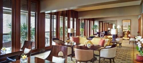 1 King Bed Regent Club