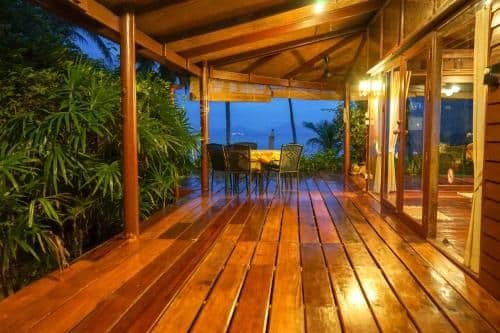 Villa - Beach Front