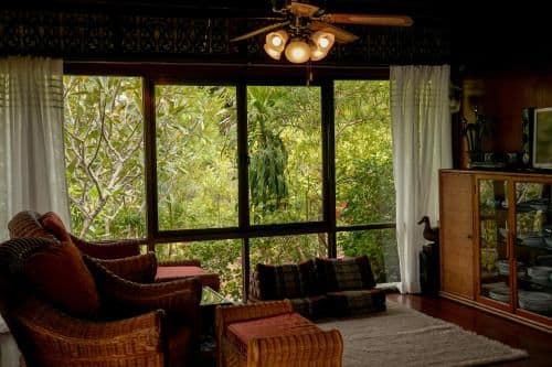 Villa - Beach Front